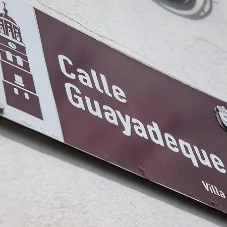 Guanapay En El Centro De Teguise (Lanzarote)